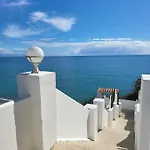 Amazing Frontline Sea Views Castillo Del Vigia * Торремолинос